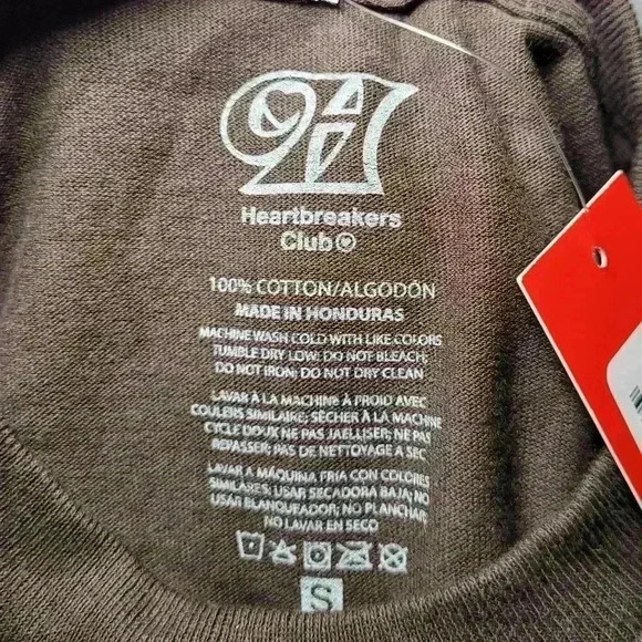 Heartbreakers club, 100% cotton, size small. - Picture 4 of 4
